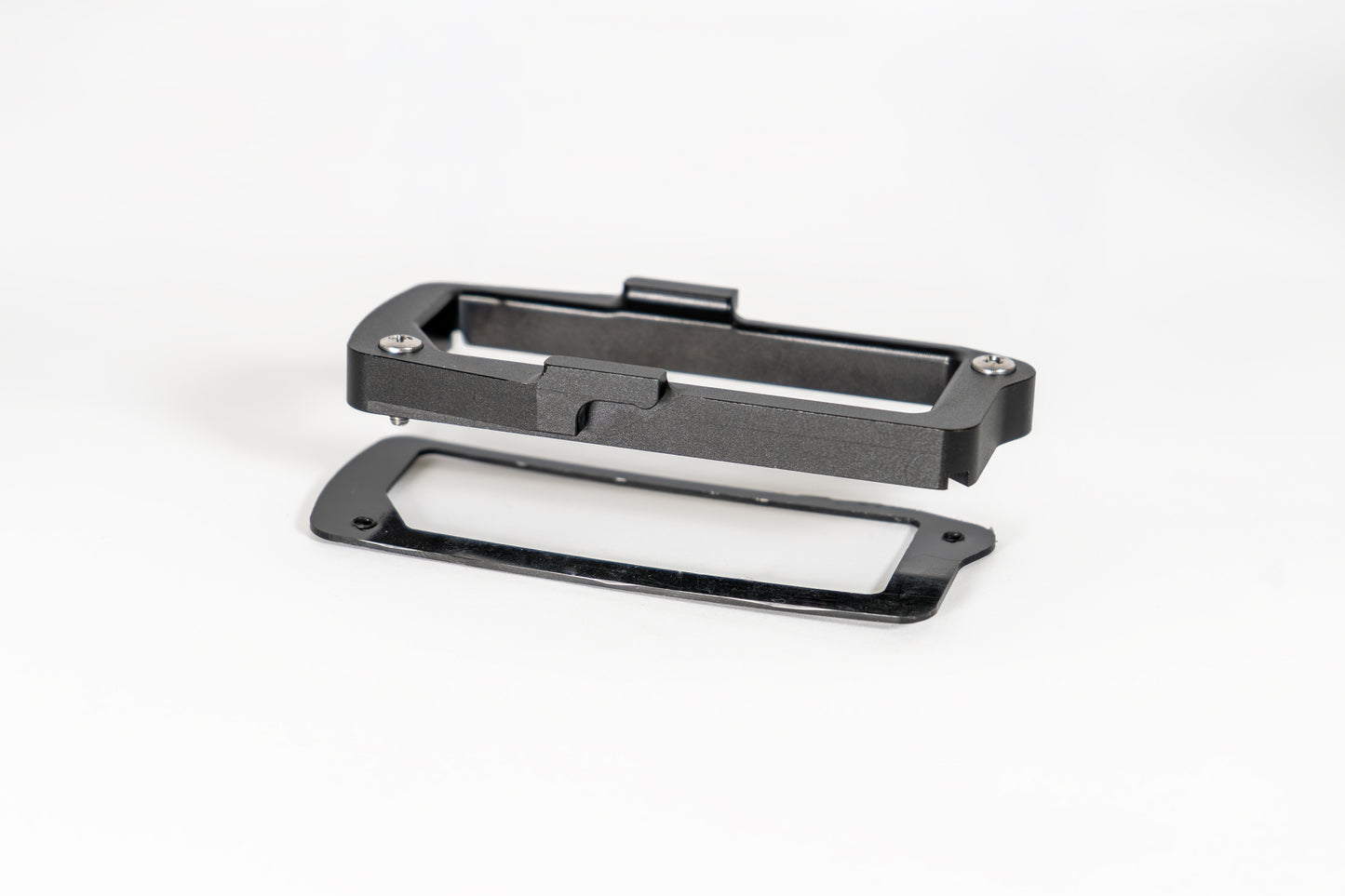 ADAPTER ASSEMBLY, IPEX CONNECTOR WITH LATCH