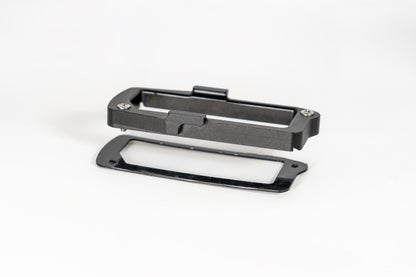 ADAPTER ASSEMBLY, IPEX CONNECTOR WITH LATCH